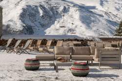 Terrasse du restaurant Le Télémark, hôtel Higalik aux Ménuires, Hôtel Spa Restaurant