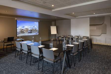 Hôtel Higalik Salle de séminaire, Organisez votre séminaire en Savoie, Les Ménuires