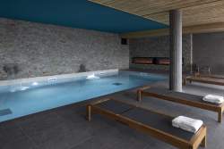 piscine espace bien-être spa aux Ménuires à l'hôtel Higalik, Hôtel Spa Restaurant